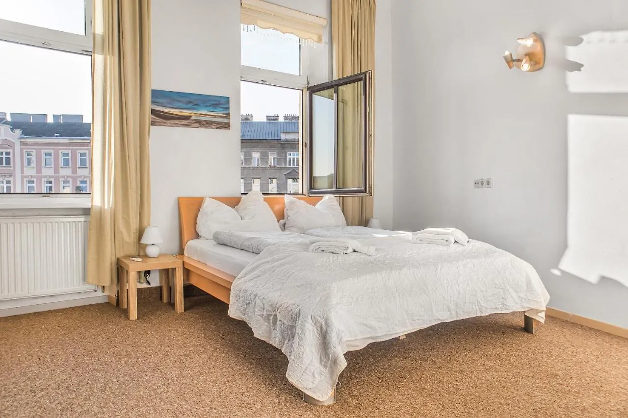 Appartamento Superb 2Br Apt. Very Spacious Near Millenium Tower Vienna